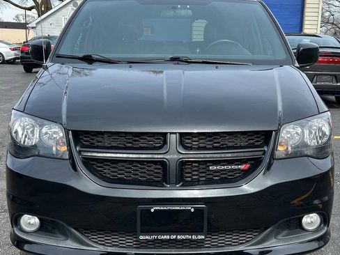 Used 2016 Dodge Grand Caravan R/T image 2