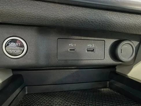 Used 2023 Nissan Rogue SL AWD/4WD image 41