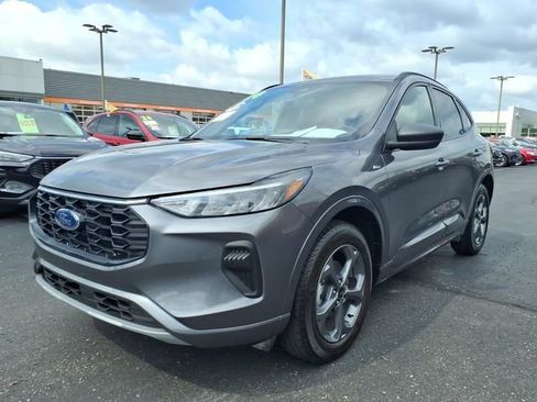 Certified 2024 Ford Escape ST-Line w/ Tech Pack #1 AWD/4WD image 3