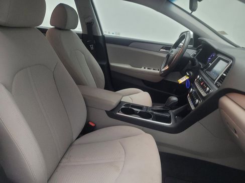 Used 2018 Hyundai Sonata SE FWD image 21