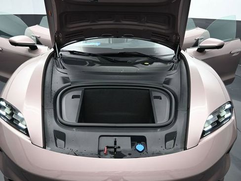 Certified 2025 Porsche Taycan RWD image 29
