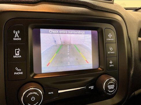 Used 2020 Jeep Renegade Sport image 14