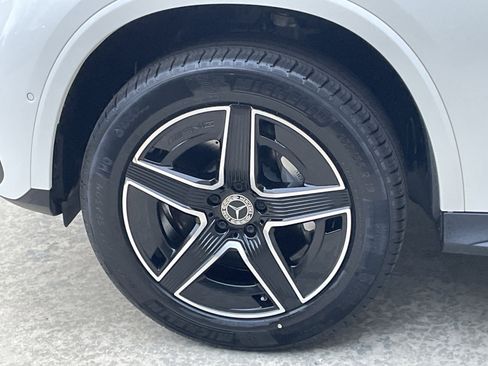 Certified 2023 Mercedes-Benz GLC 300 4MATIC image 17