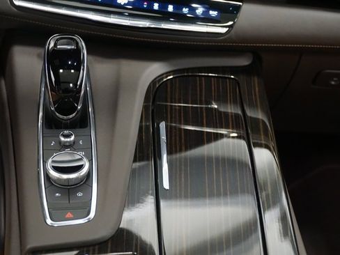 Used 2022 Cadillac Escalade ESV Premium Luxury image 13