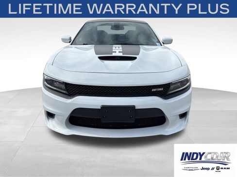 Used 2018 Dodge Charger R/T RWD image 2