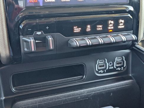Used 2021 RAM 2500 Laramie image 23