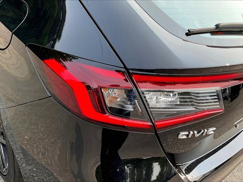 Used 2024 Honda Civic Sport image 26