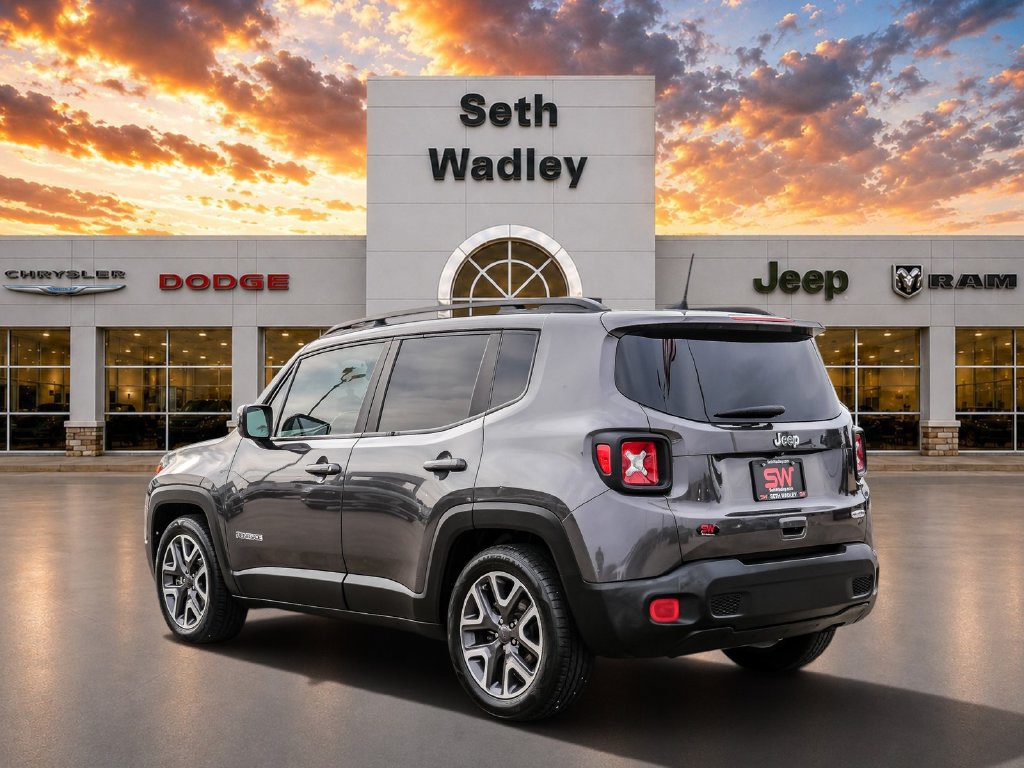 Used 2018 Jeep Renegade Latitude FWD image 5