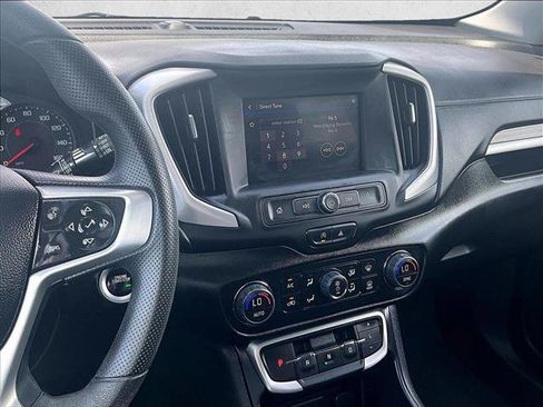 Used 2023 GMC Terrain SLE w/ Driver Convenience Package FWD image 8
