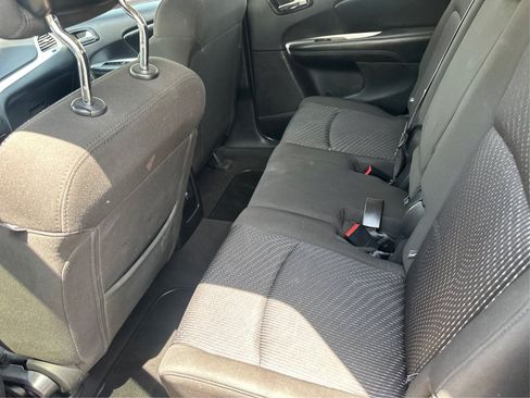 Used 2019 Dodge Journey SE w/ Connectivity Group FWD image 12