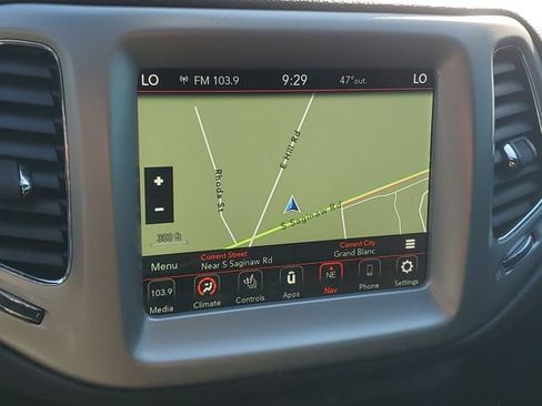 Used 2021 Jeep Compass Latitude AWD/4WD image 27