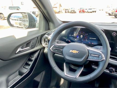 New 2026 Chevrolet Equinox LT w/ Safety and Technology Package FWD image 37