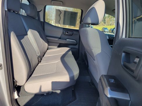 Used 2020 Toyota Tacoma SR5 image 27