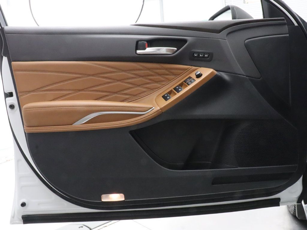 Used 2019 Toyota Avalon Limited w/ Advanced Safety Package FWD image 35
