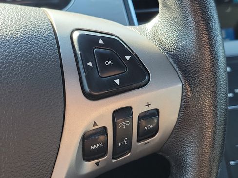 Used 2018 Ford Taurus SEL w/ Equipment Group 201A FWD image 26