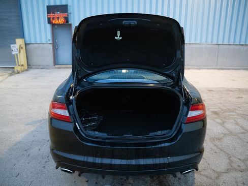 Used 2015 Jaguar XF Portfolio image 16