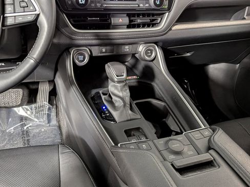 Used 2024 Toyota Grand Highlander Limited image 41