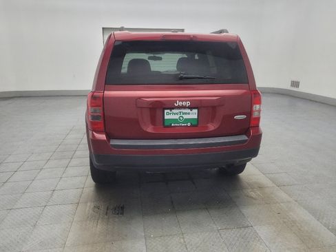 Used 2017 Jeep Patriot Latitude FWD image 6