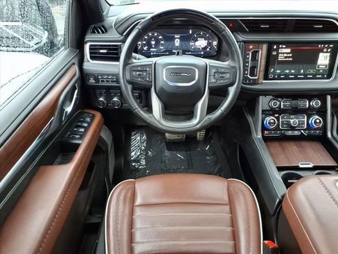 Used 2024 GMC Yukon XL Denali Ultimate AWD/4WD image 20