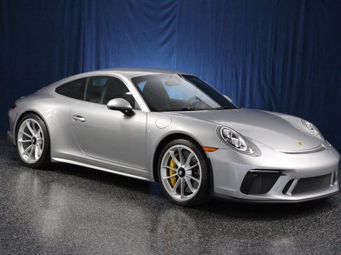 Used 2018 Porsche 911 GT3 RWD image 1