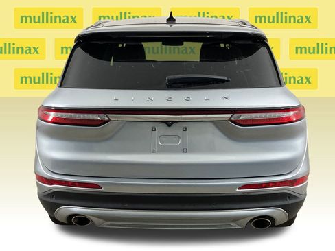 Used 2022 Lincoln Corsair AWD w/ Premium Package image 9