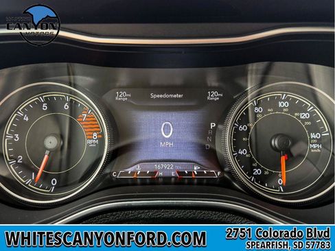 Used 2019 Jeep Cherokee Trailhawk AWD/4WD image 16