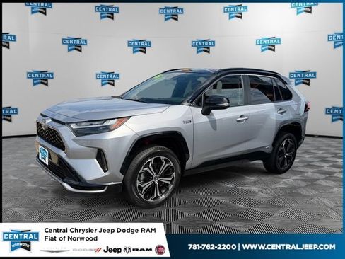 Used 2023 Toyota RAV4 XSE w/ Weather Package AWD/4WD image 1
