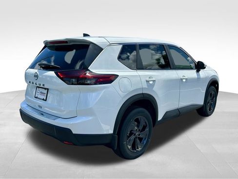 New 2026 Nissan Rogue SV FWD image 5