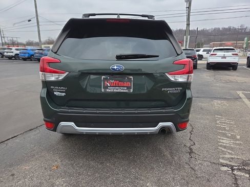 Used 2023 Subaru Forester Touring image 5