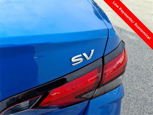 Used 2023 Nissan Versa SV image 10