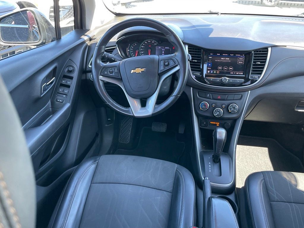Used 2020 Chevrolet Trax LT w/ LT Convenience Package AWD/4WD image 10