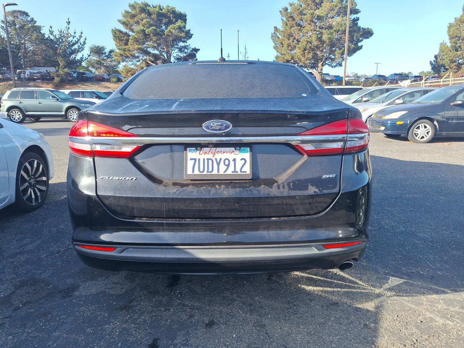 Used 2017 Ford Fusion SE FWD image 7