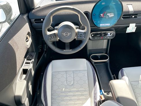 New 2026 MINI Cooper 2-Door Hardtop image 17