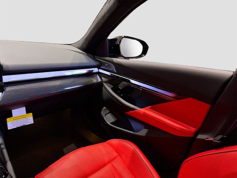 New 2026 BMW M5 Touring image 26