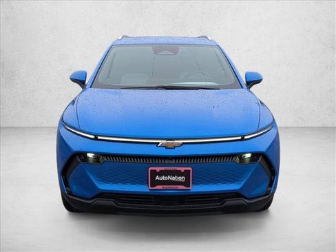 New 2026 Chevrolet Equinox EV LT image 2