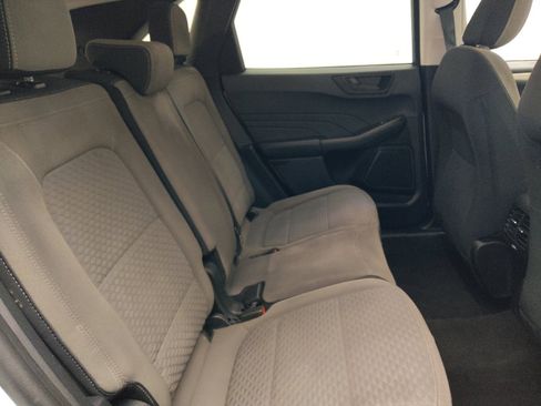 Used 2022 Ford Escape SE FWD image 19