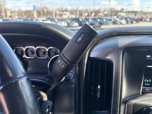 Used 2018 Chevrolet Silverado 1500 LT w/ Texas Edition image 20