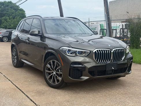 Used 2022 BMW X5 sDrive40i w/ M Sport Package RWD image 2