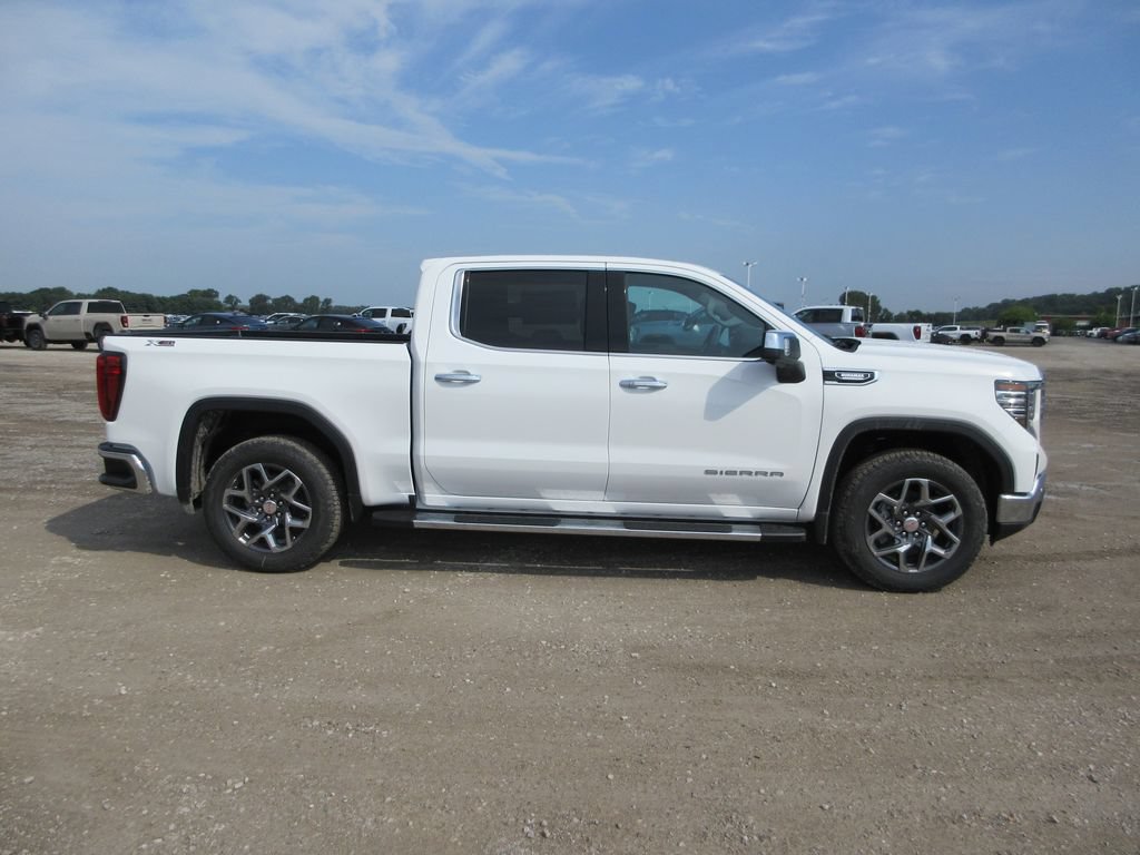 New 2026 GMC Sierra 1500 SLT w/ SLT Premium Plus Package AWD/4WD image 3