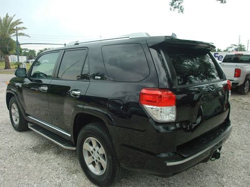 Used 2010 Toyota 4Runner SR5 RWD image 7