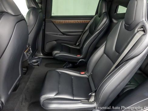 Used 2021 Tesla Model X Long Range image 15