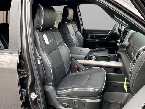 New 2026 RAM 3500 Laramie AWD/4WD image 20