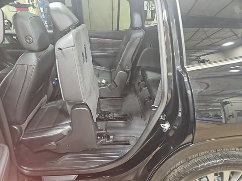 Certified 2025 Buick Enclave Avenir w/ Super Cruise Package image 28