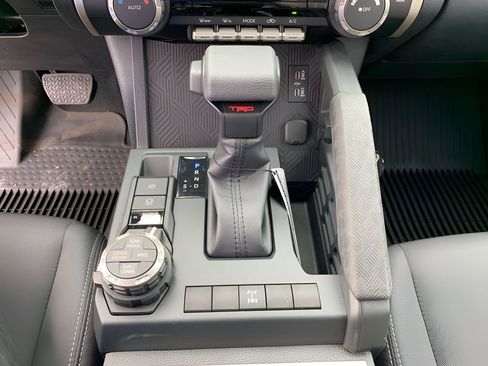 New 2025 Toyota Tacoma TRD Off-Road AWD/4WD image 22