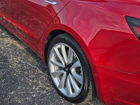 Used 2018 Tesla Model 3 Mid Range image 10