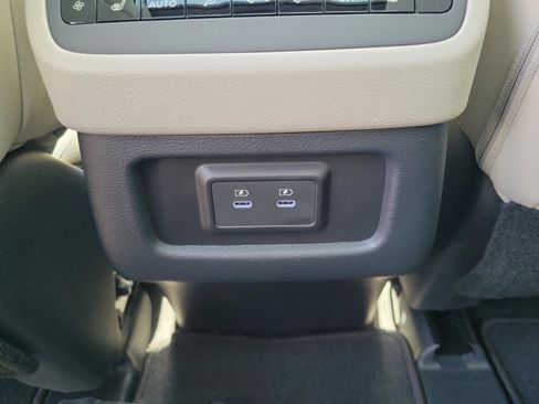 New 2026 Nissan Pathfinder SL image 16