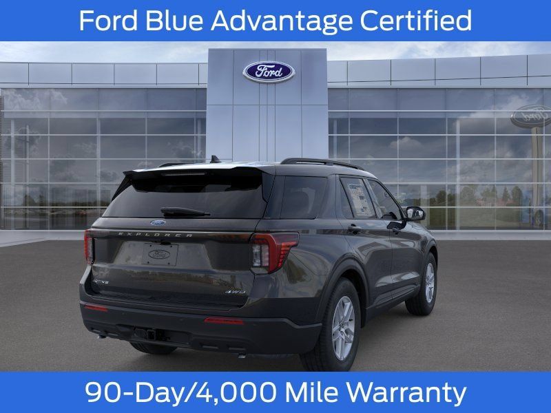 Used 2026 Ford Explorer Active AWD/4WD image 9