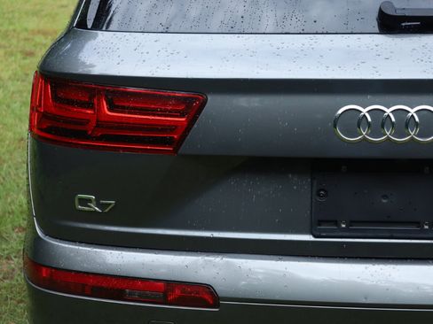 Used 2018 Audi Q7 3.0T Prestige image 31