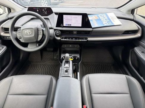 Certified 2026 Toyota Prius XLE FWD image 21