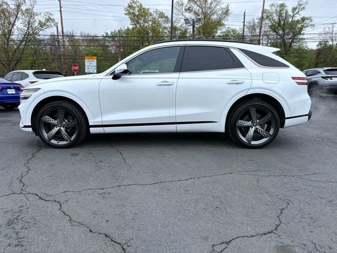 Used 2025 Genesis GV70 3.5T Sport w/ Sport Advanced Package AWD/4WD image 4